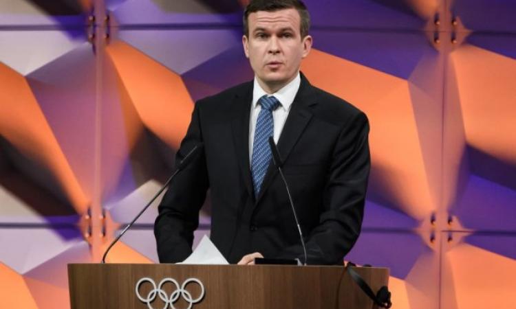 Глава WADA расстроен из-за разрешения России использовать цвета флага на форме